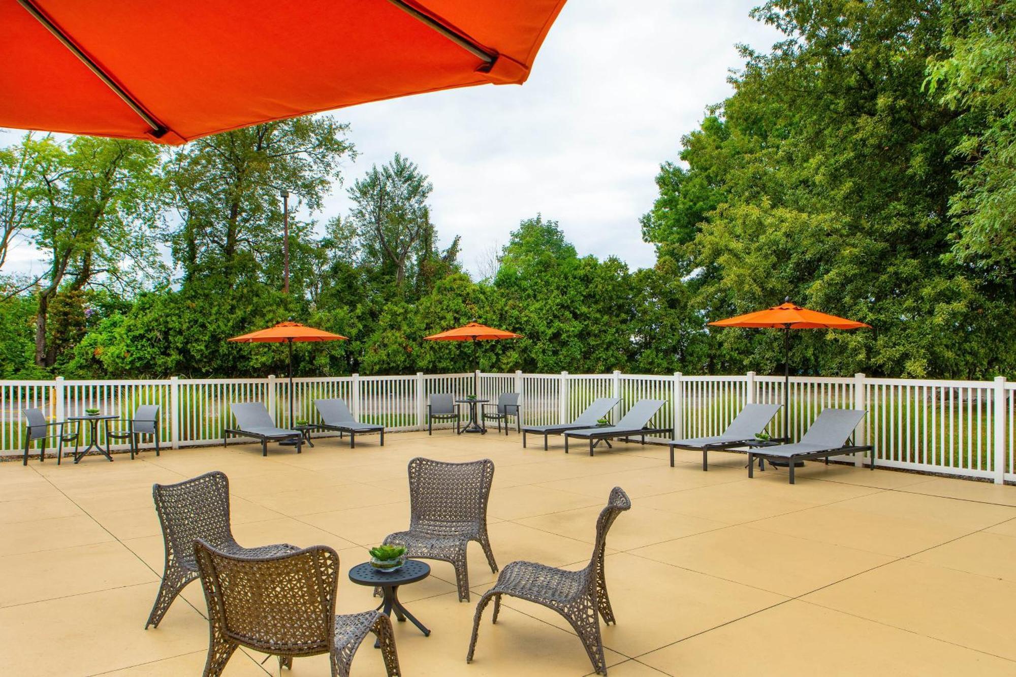 Four Points By Sheraton Kalamazoo Exterior photo
